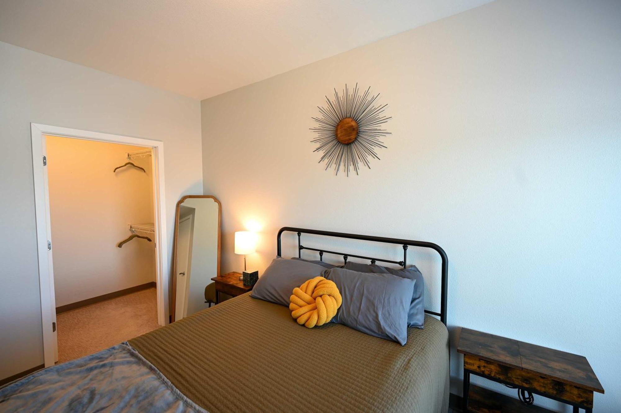 2 Bedroom Brand New Apartment Near Mayo, Park Free Rochester Exterior foto